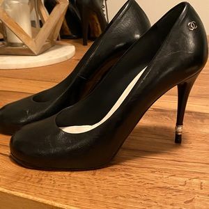 Chanel pumps size 41C worn a couple of times